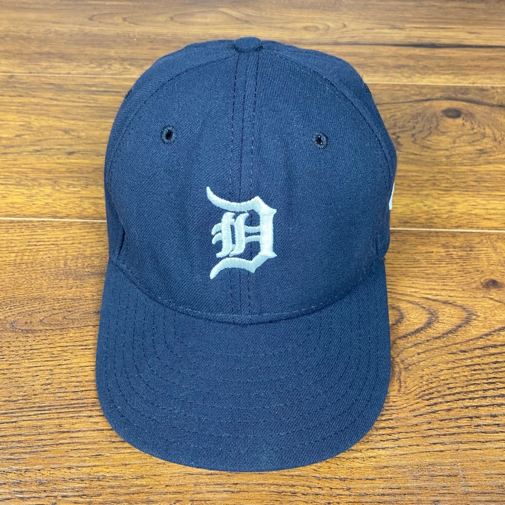 New Era Detroit Tigers MLB Fitted Hat Black Size 7 55.8cm Baseball Cap